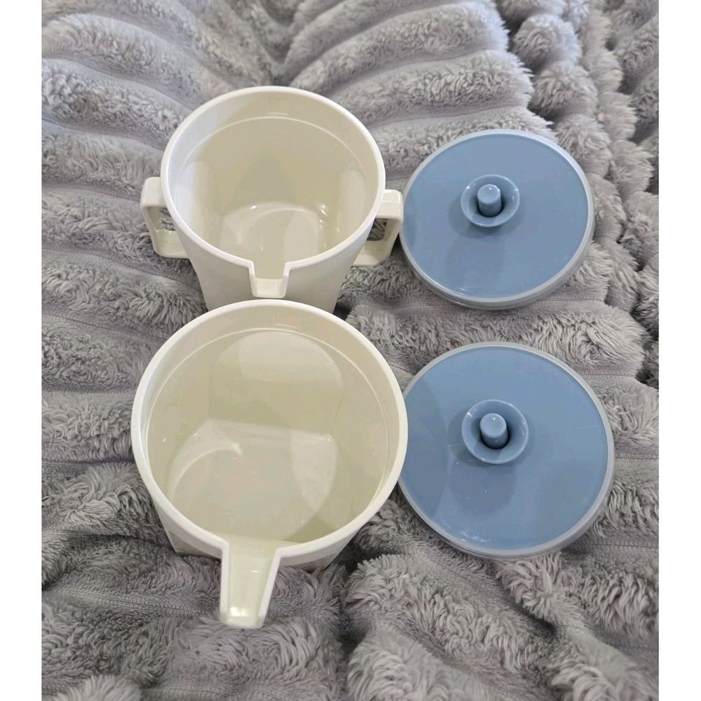 Tupperware Creamer & Sugar Set Blue Push and Seal Top‎ HARD PLASTIC VINTAGE